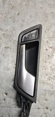 Audi Q5 SQ5 8R Front door interior handle 8R0837020