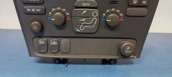 Volvo V70 Climate control unit 9452368