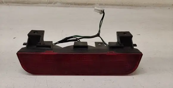 Mitsubishi Pajero Third/center stoplight P0223