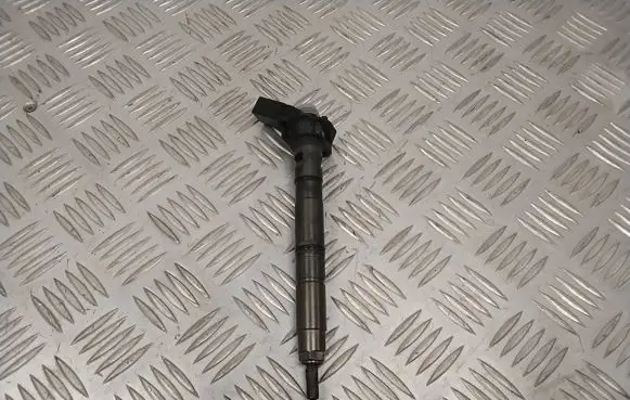 Audi A4 S4 B8 8K Fuel injector 059130277AR