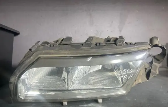 Volvo S80 Headlight/headlamp 89002807 9484241