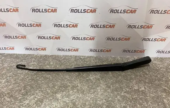 Opel Zafira A Front wiper blade arm 90582558RH