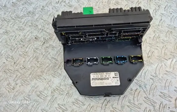 Mercedes-Benz C W204 Fuse module A2129008007