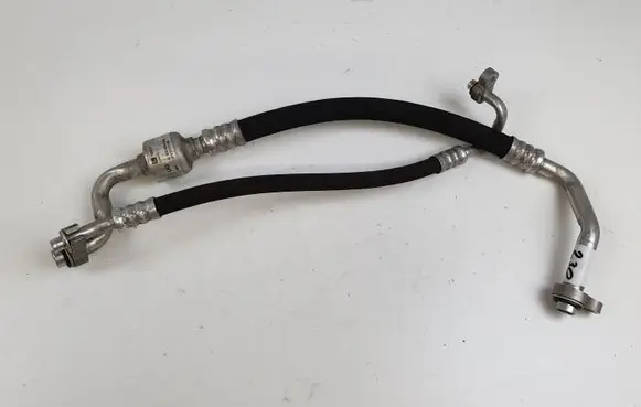 Opel Insignia A Air conditioning (A/C) pipe/hose 13220112