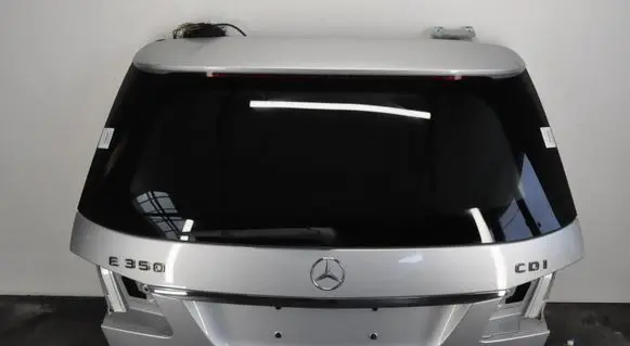 Mercedes-Benz E W212 Tailgate/boot cover trim set 