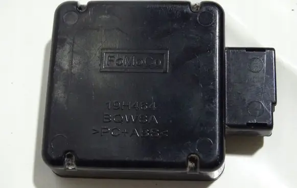 Ford Kuga II MPM control module CR3T19H464