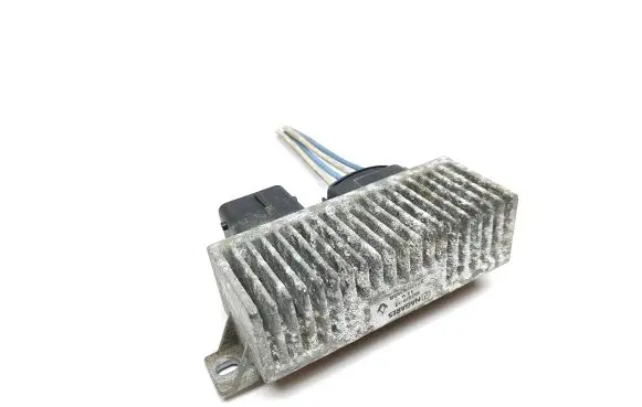 Renault Trafic III (X82) Glow plug pre-heat relay 271206395R RCS812