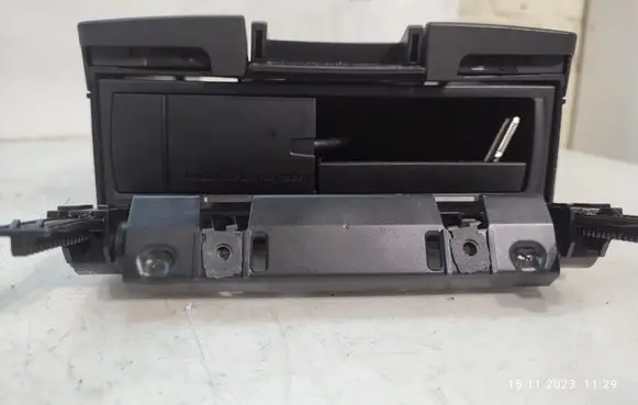 Audi Q7 4L Other interior part 4L0864981E