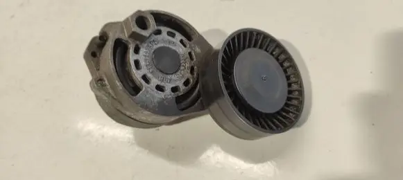 Audi A6 S6 C6 4F Generator/alternator belt tensioner 06E903133
