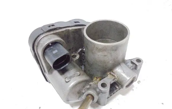 Volkswagen Polo Electric throttle body valve 036133042