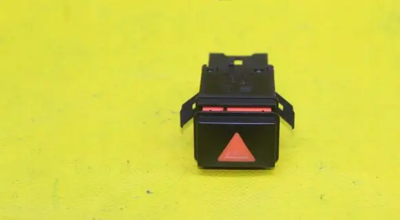 Porsche Cayenne (9PA) Hazard light switch 7L5953235A