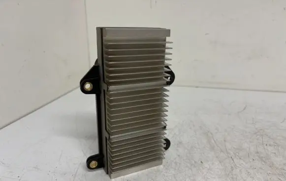 BMW 7 E65 E66 Power management control unit 6957026