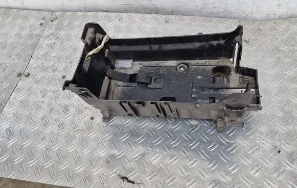 Opel Insignia A Battery tray 13310742 22758071