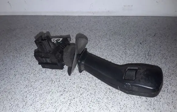 BMW 5 E39 Wiper control stalk 8352013