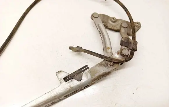 Ford Mondeo Mk III Engine bonnet/hood hinges 