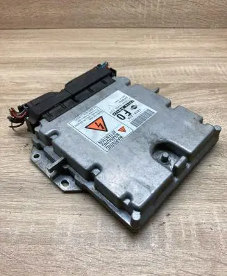 Nissan X-Trail T30 Engine control unit/module ECU 23710AW43A 2758003163