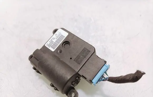 Audi A1 Air flap motor/actuator 185006035 W3533001