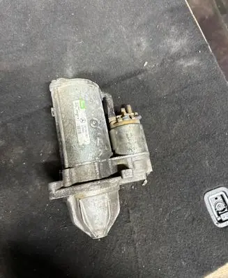 Mercedes-Benz E W210 Starter motor D7R43