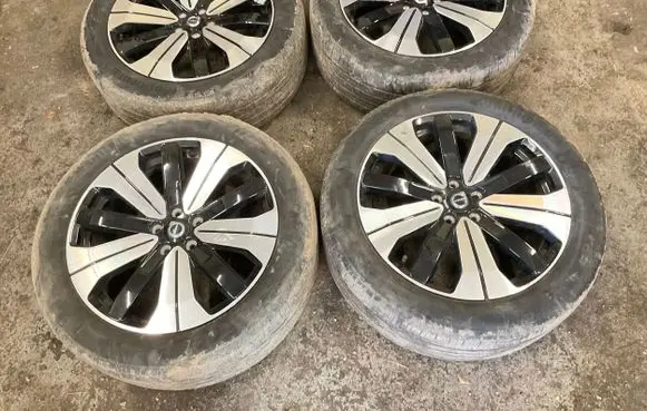 Volvo XC40 R19 alloy rim 32143628