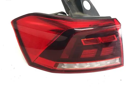 Volkswagen PASSAT B8 Rear/tail lights 3G9945095G