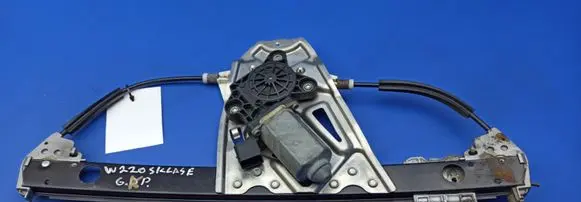 Mercedes-Benz S W220 Rear door window regulator with motor A2207300346