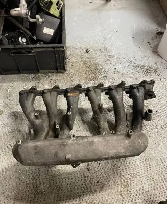 Mercedes-Benz E W211 Intake manifold A6480900037 70020100