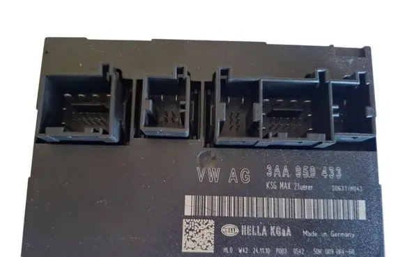 Volkswagen PASSAT B7 Comfort/convenience module 3AA959433