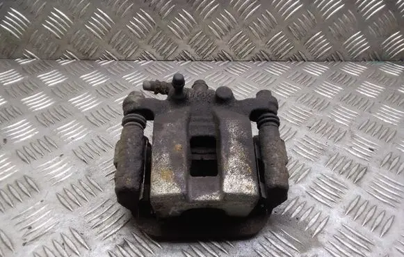 Nissan Leaf I (ZE0) Rear brake caliper