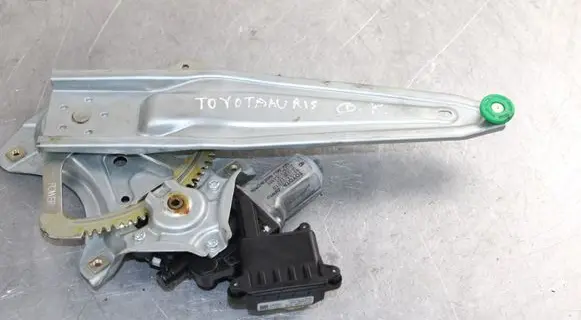 Toyota Auris E180 Rear door window regulator with motor 8571002450B