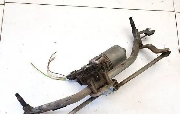 Peugeot 207 Front wiper linkage and motor 3397020877 9681204380
