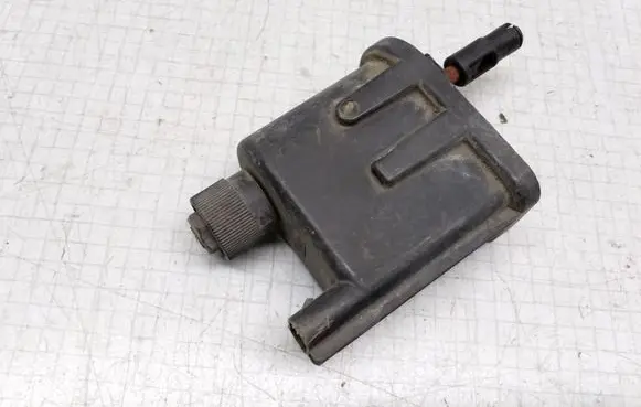 Opel Omega A Headlight level adjustment motor VALEO