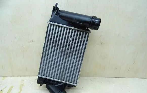 Nissan Qashqai Intercooler radiator