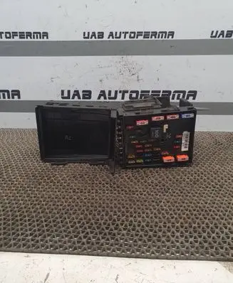 Volkswagen PASSAT B6 Fuse module 3C0937125 1K0937132F