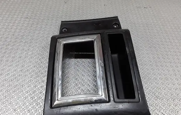 Chrysler 300 - 300C Gear shifter surround trim plastic 48876A