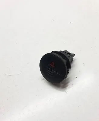 Nissan X-Trail T30 Hazard light switch 06016