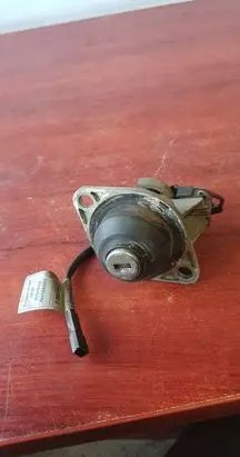 BMW 5 E39 Tailgate exterior lock 8363699
