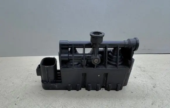 Land Rover Range Rover Sport L320 Air suspension valve block RVH000095