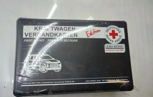 Audi A3 S3 8V First aid kit 
