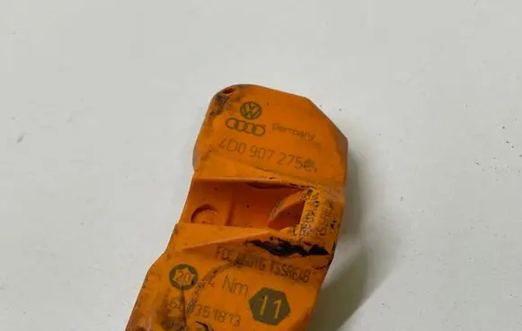 Audi A8 S8 D3 4E Tire pressure sensor 4D0907275C
