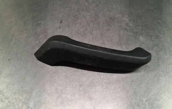 Volkswagen Caddy Rear door handle trim 1T0867172C