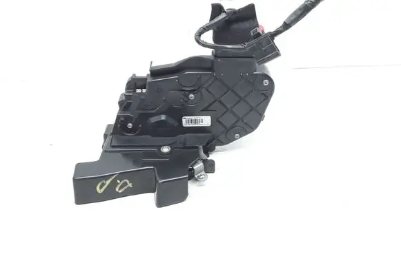 Volvo C30 Front door lock 30799301