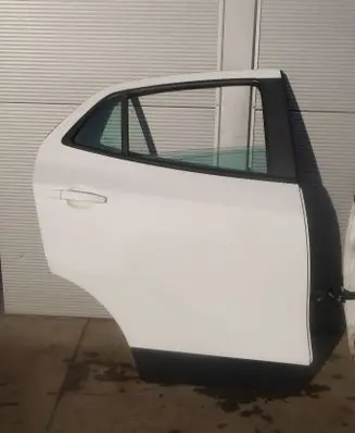 Opel Mokka X Rear door