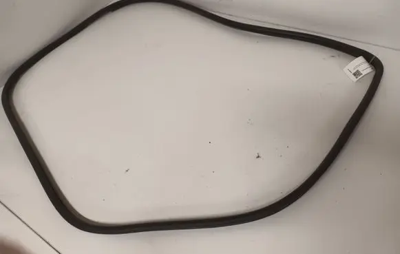 KIA Sorento Front door rubber seal