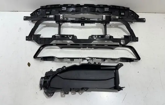 Audi E-tron GT Intercooler air guide/duct channel 