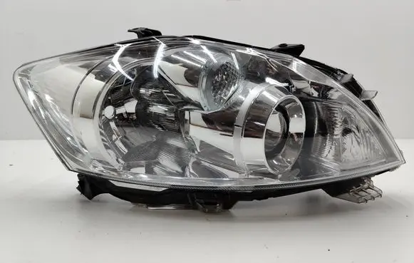 Toyota Auris 150 Headlight/headlamp 8113002A40