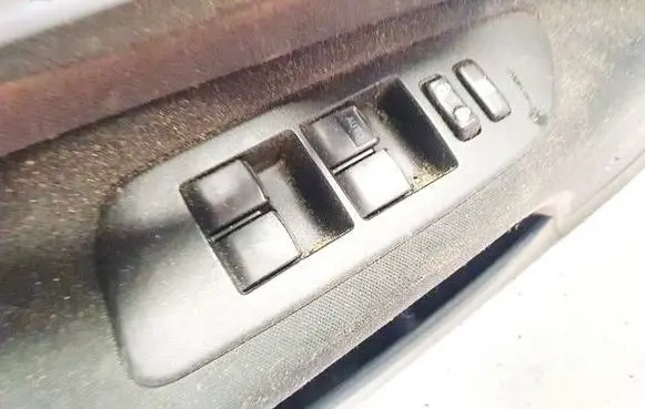 Toyota Auris 150 Electric window control switch
