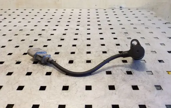 Volkswagen Touran I Crankshaft position sensor