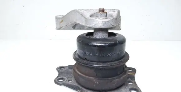 Volkswagen Polo V 6R Engine mounting bracket 6Q0199185AA 6Q0199262BD