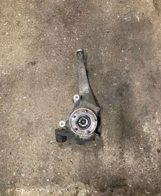 Jaguar XJ X351 Front wheel hub C2D2609 C2D33598