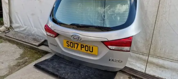 Hyundai ix20 Tailgate/trunk/boot lid